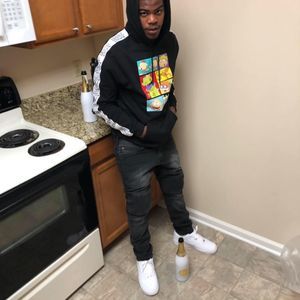 Meet your Posher, Max